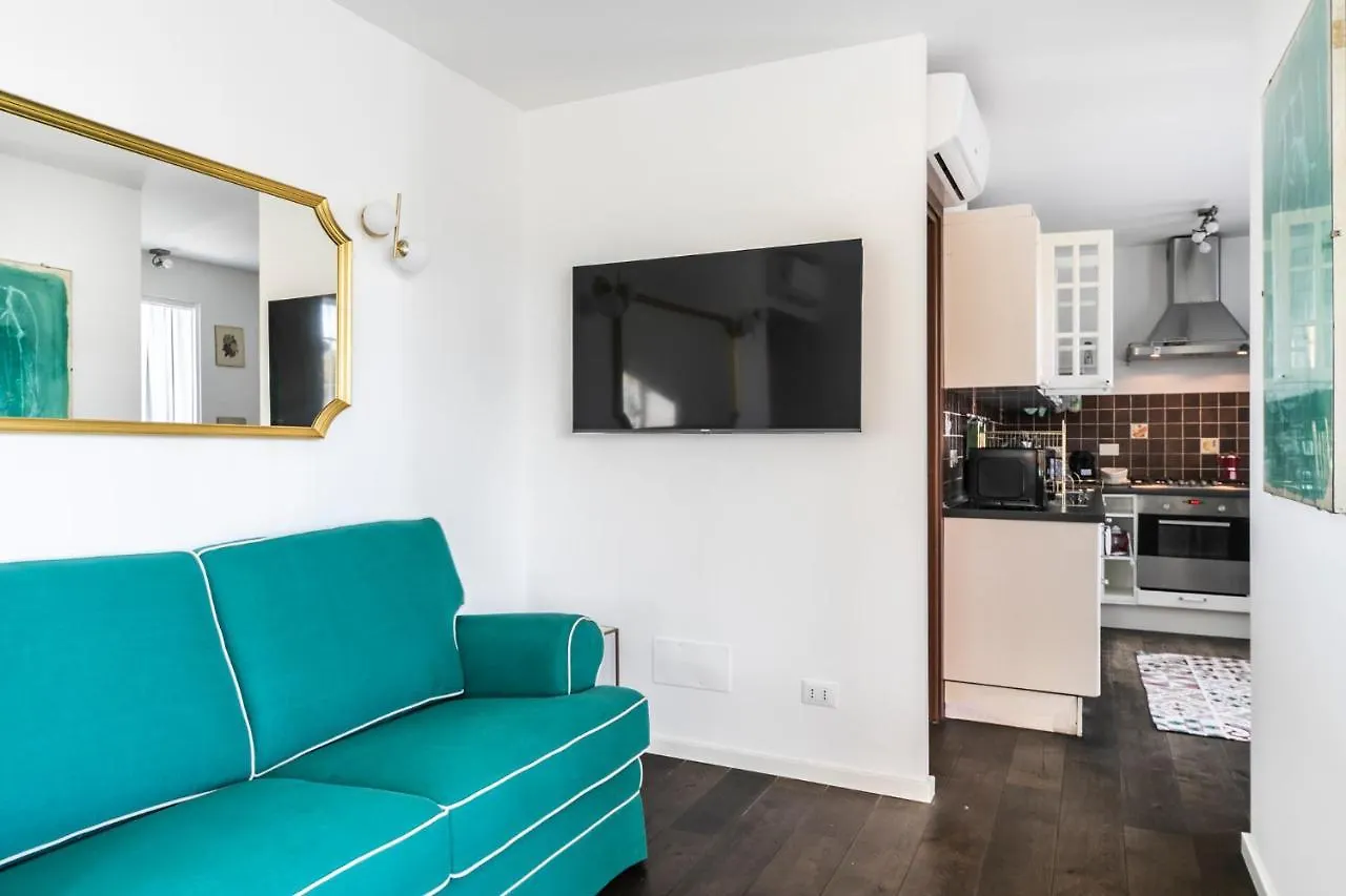 Luxury Penthouse In Trastevere Rome 0*,
